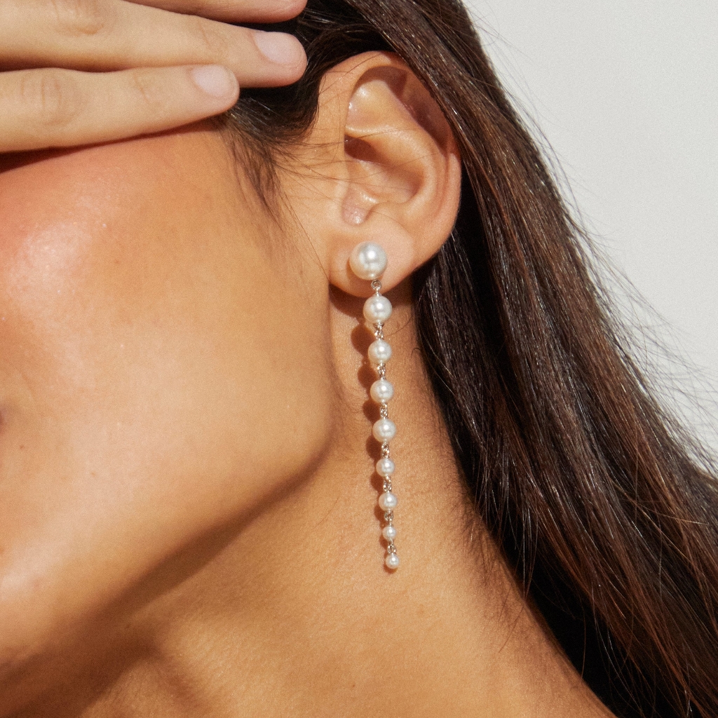 Anthropologie Dot Dot Dot Pearl Earrings